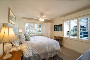 388 4th Ave S, Naples, FL 34102 - Photo 2