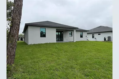 900 Alaska Ave, Lehigh Acres, FL 33971 - Photo 4