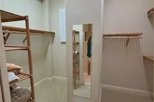 554 Avellino Isles Cir, Naples, FL 34119 - Photo 12