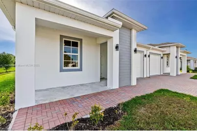 2516 Park Rd, Lehigh Acres, FL 33971 - Photo 2