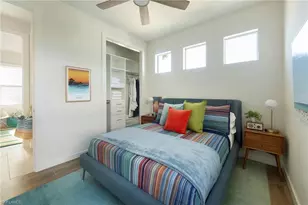 10042 Vanderbilt Dr, Naples, FL 34108 - Photo 14