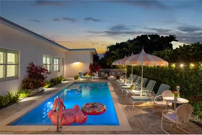 10042 Vanderbilt Dr, Naples, FL 34108 - Photo 30