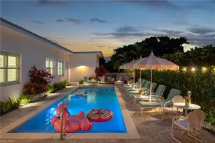 10042 Vanderbilt Dr, Naples, FL 34108 - Photo 30