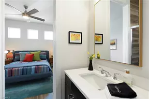 10042 Vanderbilt Dr, Naples, FL 34108 - Photo 16