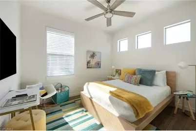 10042 Vanderbilt Dr, Naples, FL 34108 - Photo 12