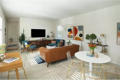 10042 Vanderbilt Dr, Naples, FL 34108 - Photo 8