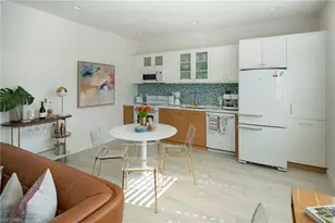 10042 Vanderbilt Dr, Naples, FL 34108 - Photo 10