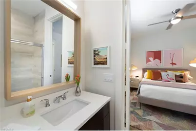 10042 Vanderbilt Dr, Naples, FL 34108 - Photo 22