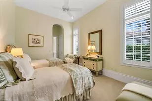 2045 Isla Vista Ln, Naples, FL 34105 - Photo 20