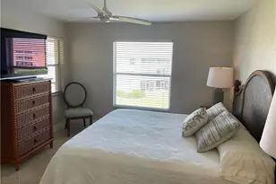 9640 Victoria Ln, Naples, FL 34109 - Photo 12