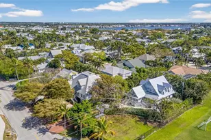 660 8th Ave S, Naples, FL 34102 - Photo 36