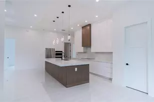 649 Golden Gate Blvd E, Naples, FL 34120 - Photo 8