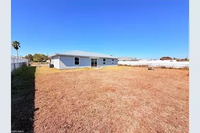 419 NE 16th Pl, Cape Coral, FL 33909 - Photo 22