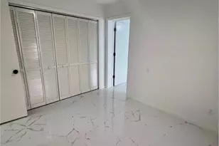 2101 Hibiscus Rd, Fort Myers, FL 33905 - Photo 10