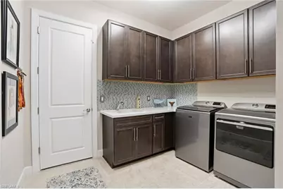 11161 Canal Grande Dr, Fort Myers, FL 33913 - Photo 24