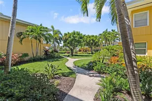 221 8th Ave S, Naples, FL 34102 - Photo 16