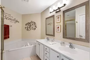 2120 Arielle Dr, Naples, FL 34109 - Photo 16
