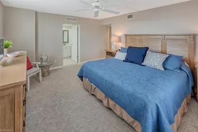 10701 Gulf Shore Dr #702, Naples, FL 34108 - Photo 18