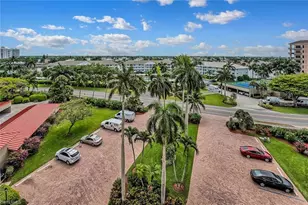 10701 Gulf Shore Dr, Naples, FL 34108 - Photo 16