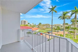 10701 Gulf Shore Dr, Naples, FL 34108 - Photo 16