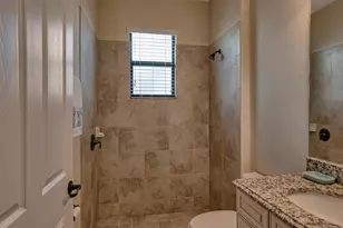 2850 Aviamar Cir, Naples, FL 34114 - Photo 18