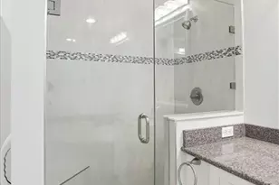 6210 Reserve Cir, Naples, FL 34119 - Photo 12