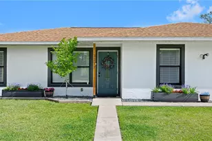 3277 5th Ave NW, Naples, FL 34120 - Photo 4