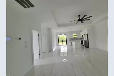 886 Milwaukee Blvd, Lehigh Acres, FL 33974 - Photo 2