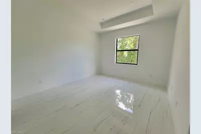 886 Milwaukee Blvd, Lehigh Acres, FL 33974 - Photo 8