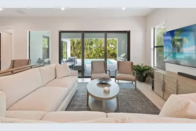 837 99th Ave N, Naples, FL 34108 - Photo 6