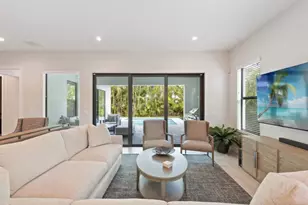 837 99th Ave N, Naples, FL 34108 - Photo 6