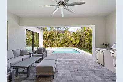 837 99th Ave N, Naples, FL 34108 - Photo 4