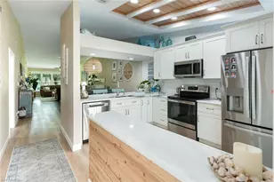 4240 Jack Frost Ct, Naples, FL 34112 - Photo 6