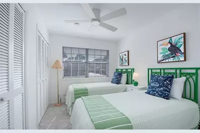 1281 Diana Ave, Naples, FL 34103 - Photo 14