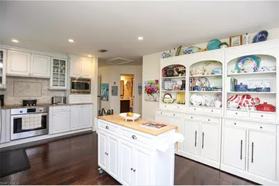 127 Bristol Ln, Naples, FL 34112 - Photo 14