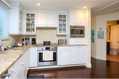 127 Bristol Ln, Naples, FL 34112 - Photo 18