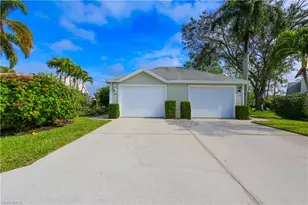 127 Bristol Ln, Naples, FL 34112 - Photo 4