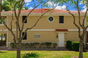 28564 Alessandria Cir, Bonita Springs, FL 34135 - Photo 2