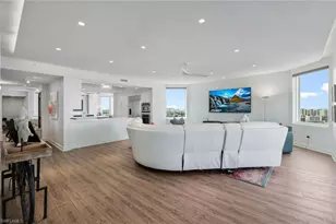 275 Indies Way, Naples, FL 34110 - Photo 10