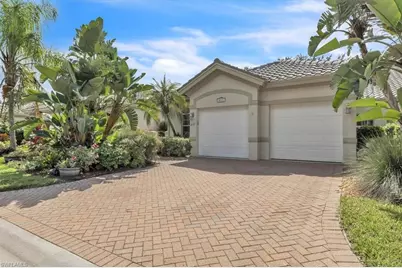 837 Vistana Cir #20, Naples, FL 34119 - Photo 1