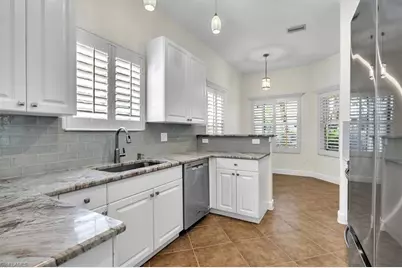 837 Vistana Cir #20, Naples, FL 34119 - Photo 2