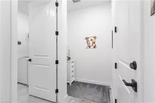 10475 Ventana Ln, Naples, FL 34120 - Photo 18