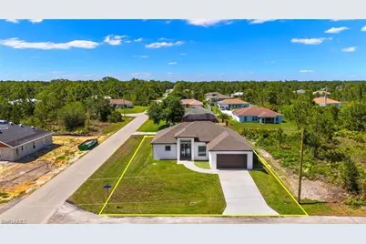 2918 43rd St W, Lehigh Acres, FL 33971 - Photo 2