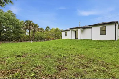 669 Windermere Dr, Lehigh Acres, FL 33972 - Photo 40