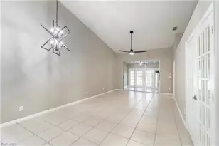 1704 Royal Cir, Naples, FL 34112 - Photo 8