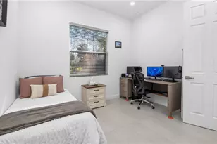 569 Desoto Blvd S, Naples, FL 34117 - Photo 24