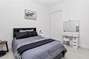 569 Desoto Blvd S, Naples, FL 34117 - Photo 20