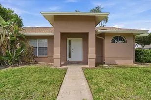 4061 Vine Ln, Naples, FL 34112 - Photo 8