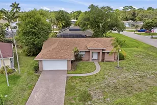 4061 Vine Ln, Naples, FL 34112 - Photo 4