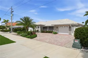 813 N Barfield Dr, Marco Island, FL 34145 - Photo 4